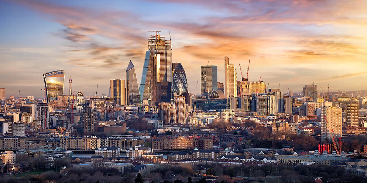 Corporate Risk Solutions Portfolio Director (m|f|x) Hero Image