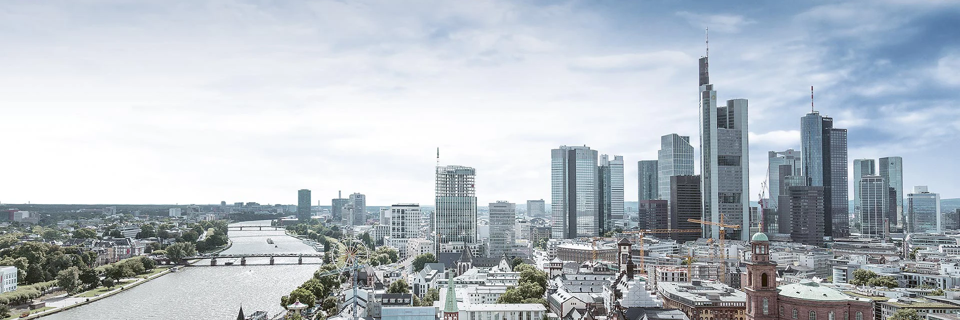 Experte f&uuml;r Portfoliomonitoring und Risikomessung (m|w|d) Hero Image