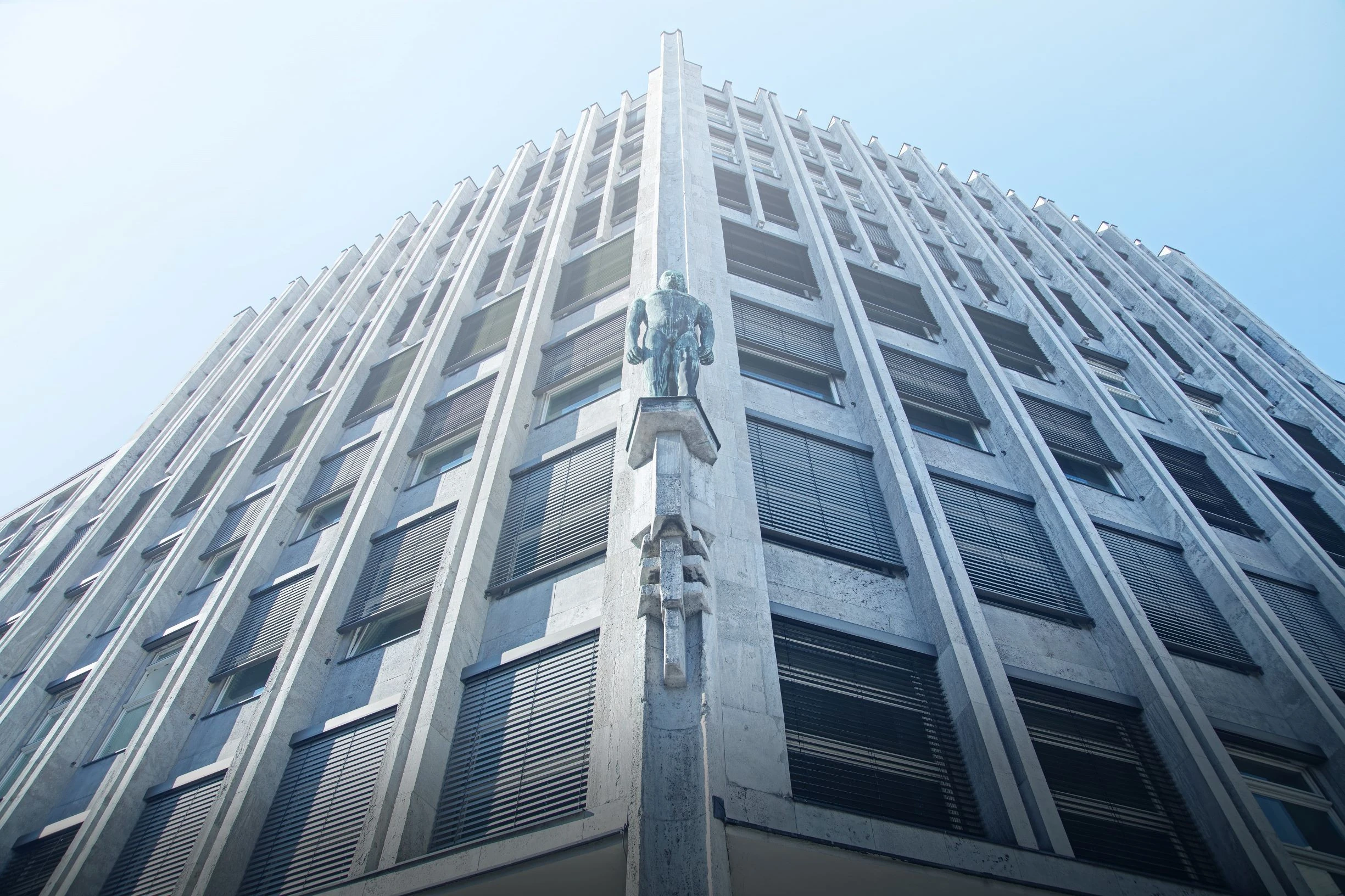 Investment Operations Manager/-in &ndash; Illiquide Anlage (m|f|x) Hero Image